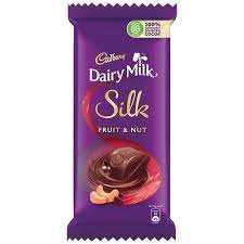 CADBURY FRUIT N NUT 137G